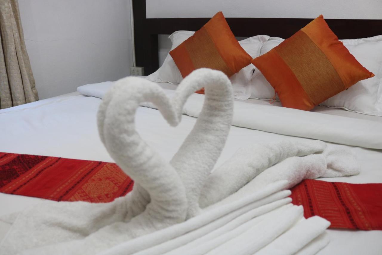 Villa Merry 2 루앙프라방 외부 사진