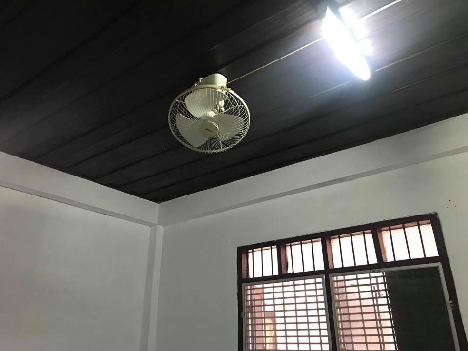 Villa Merry 2 루앙프라방 외부 사진